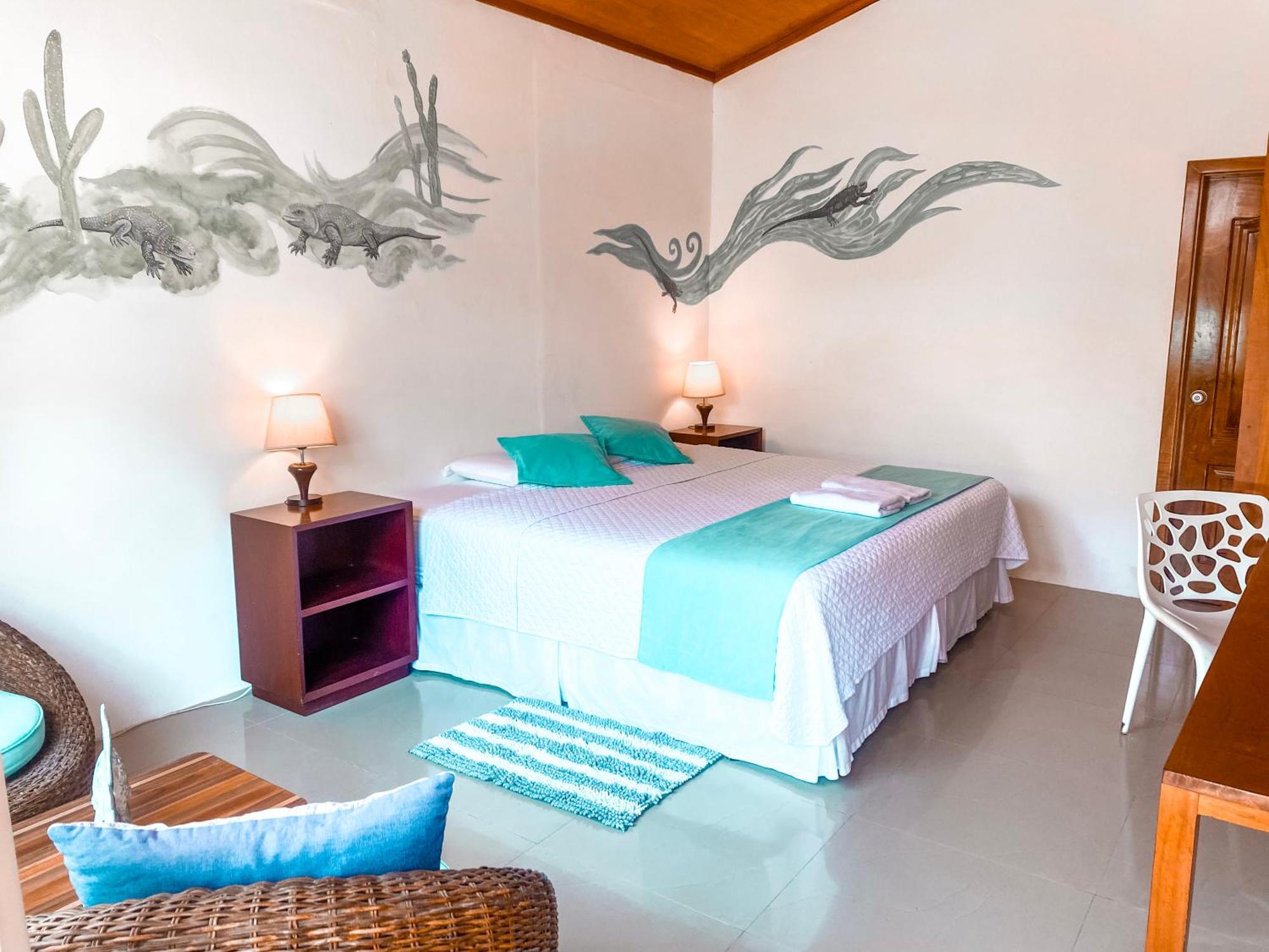 Hotel Coral Blanco With High Speed Internet Starlink And Galapagos Tour Operator Puerto Villamil Dış mekan fotoğraf