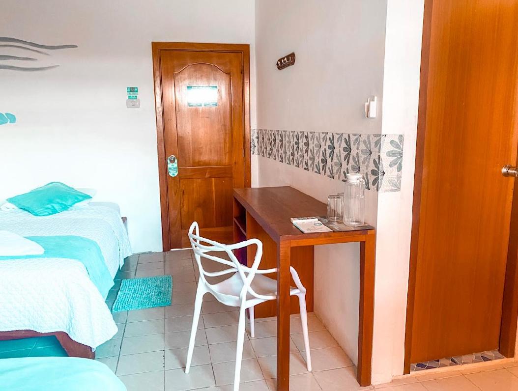 Hotel Coral Blanco With High Speed Internet Starlink And Galapagos Tour Operator Puerto Villamil Dış mekan fotoğraf