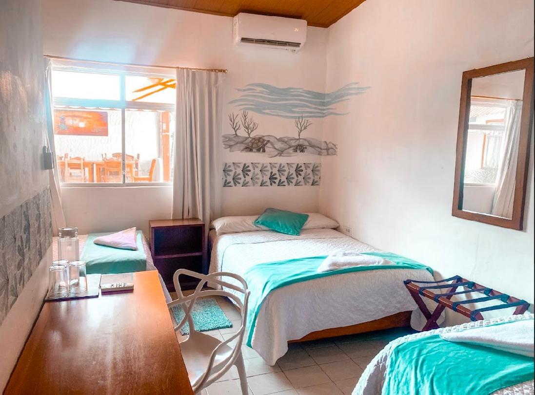 Hotel Coral Blanco With High Speed Internet Starlink And Galapagos Tour Operator Puerto Villamil Dış mekan fotoğraf
